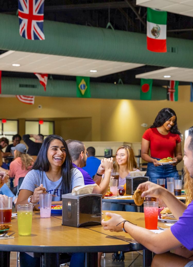 students eating lunch in the cafeteria