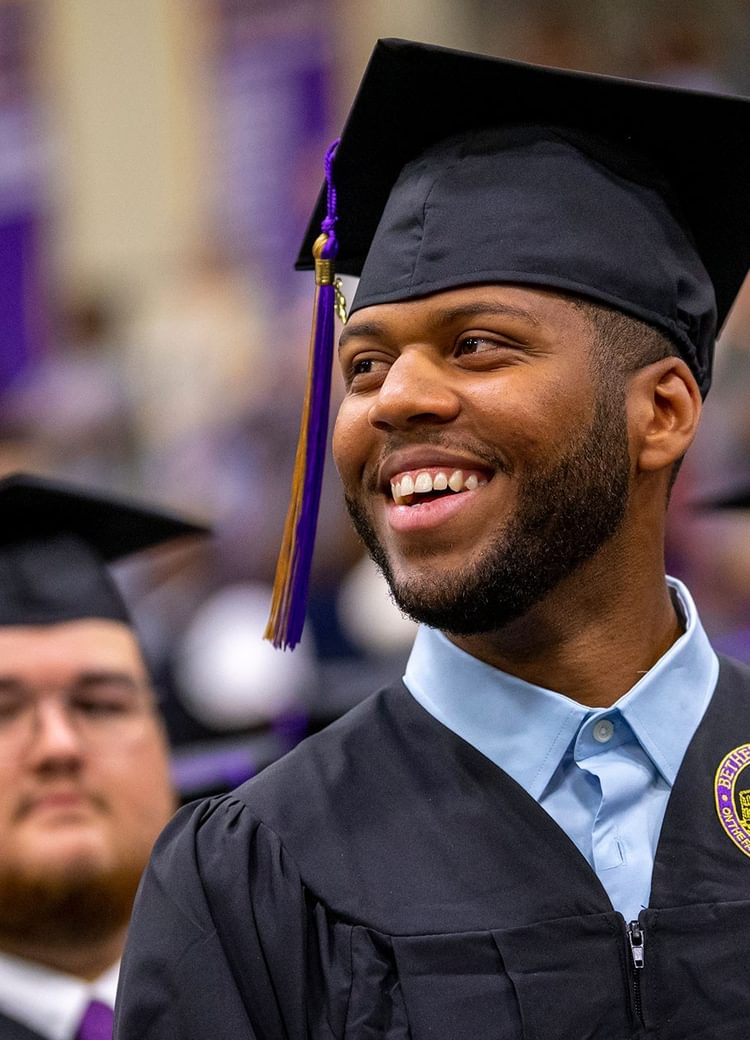 Commencement Page Hero
