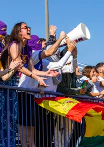 Header transfer students